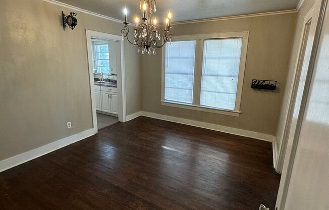 2 beds, 1 bath, $1,125