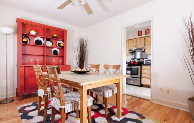 Oak Ridge Apartments Dining Area 1