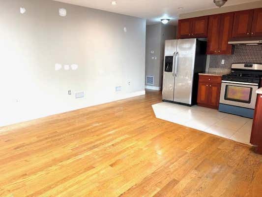 232 9 64 AVE