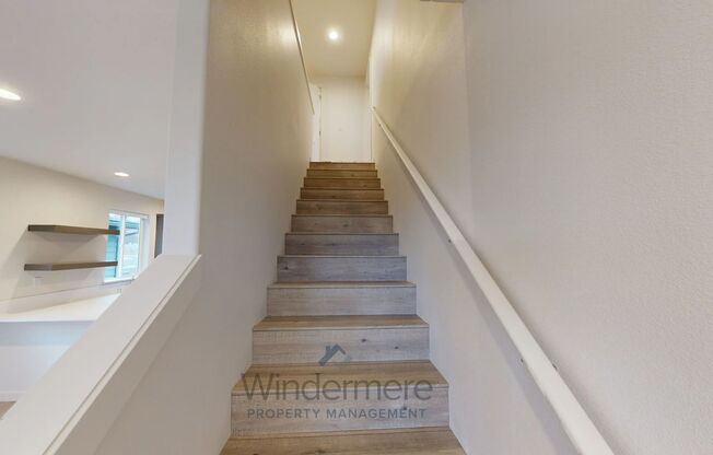 3 beds, 2.5 baths, 1,268 sqft, $1,995, Unit 384 Arissa