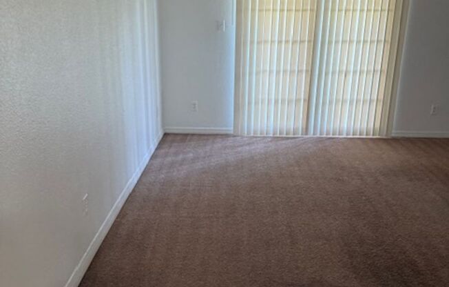 2 beds, 2 baths, 912 sqft, $1,300, Unit 315-102