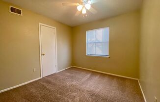 1 bed, 1 bath, $675, Unit #A