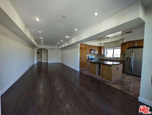 3 beds, 3 baths, 1,630 sqft, $3,800, Unit 306