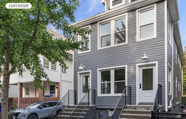 409 E 4 ST