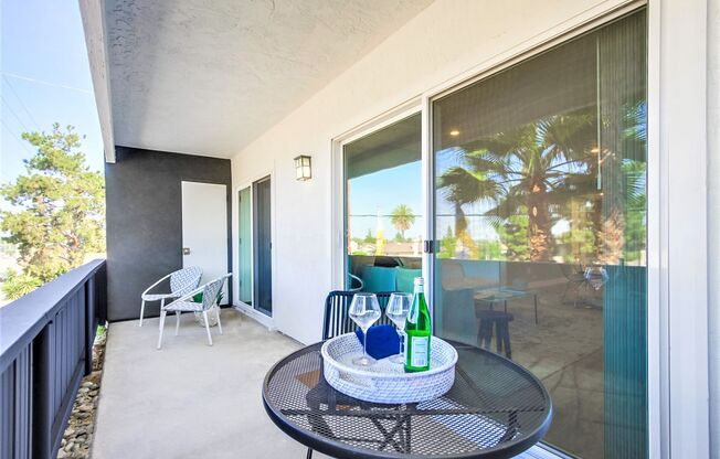 3 beds, 2.5 baths, 1,222 sqft, $3,295, Unit 34