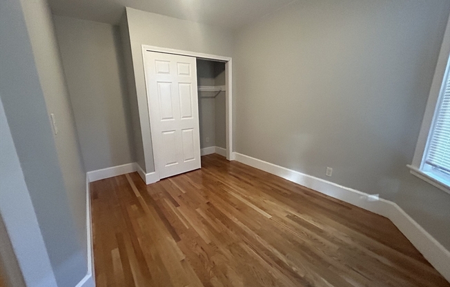 3 beds, 1 bath, 1,100 sqft, $2,700, Unit 1