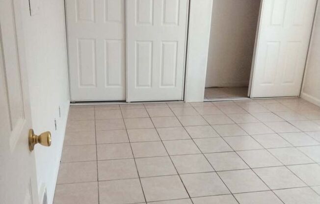 1 bed, 1 bath, 550 sqft, $1,700