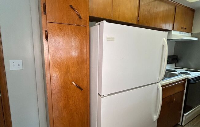 424 W 24th Street Apartments! | LEASING 1 BEDROOMS!