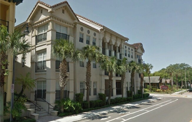 Hyde Park SOHO | 2BR/2BA Condo