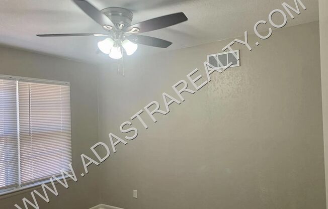 3 beds, 1 bath, $1,550