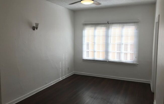 1 bed, 1 bath, 600 sqft, $1,745, Unit 127E10