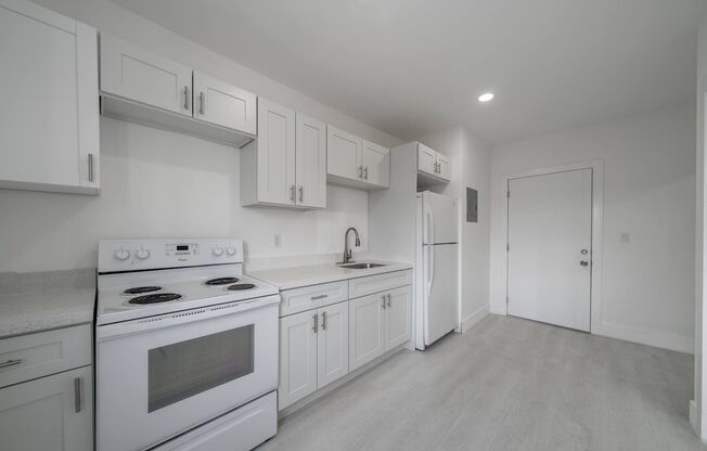 2 beds, 1 bath, 532 sqft, $2,200, Unit APT_08