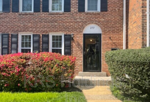 222 Commons Dr NW