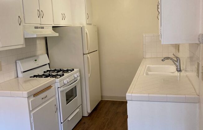 1 bed, 1 bath, 664 sqft, $2,200, Unit 2