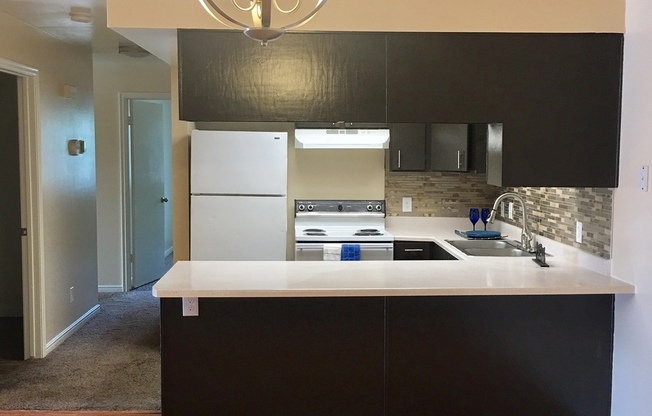 3 beds, 2 baths, 1,350 sqft, $1,699, Unit 4068 21