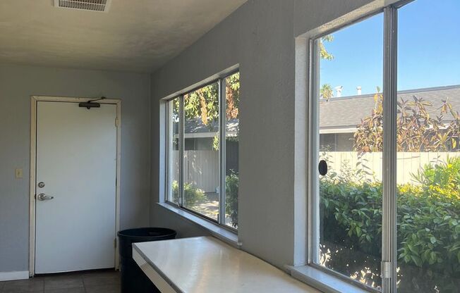 3 beds, 1.5 baths, 1,390 sqft, $2,300