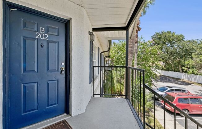 2 beds, 2 baths, $1,250, Unit # #B 202