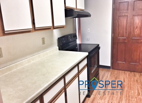 2 beds, 1.5 baths, 760 sqft, $925, Unit PU400X-053