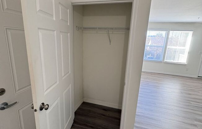 2 beds, 2 baths, 1,018 sqft, $1,550, Unit 354-2013