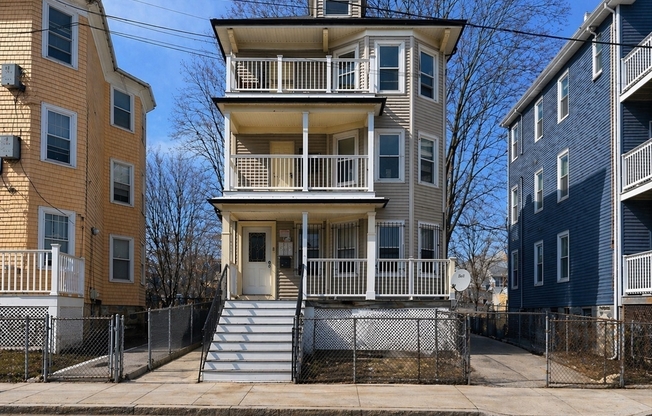 3 beds, 1 bath, 1,175 sqft, $3,000, Unit 2