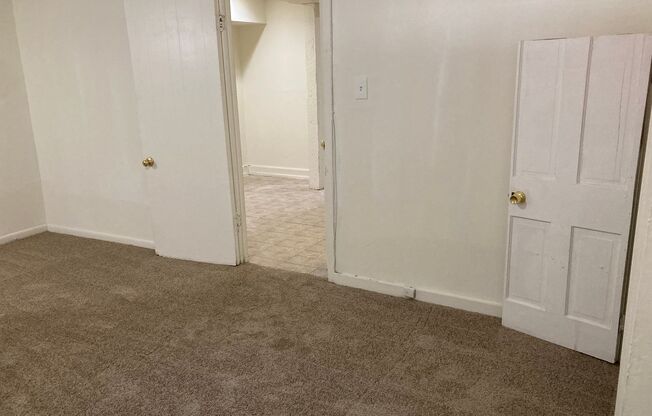 1 bed, 1 bath, 700 sqft, $1,199, Unit 46-TF