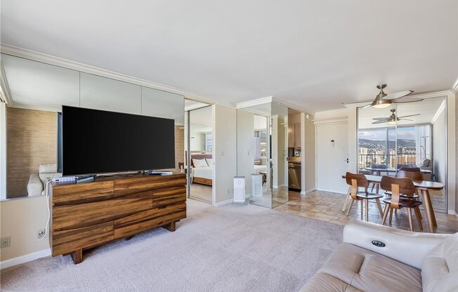 1 bed, 1 bath, $2,700, Unit APARTMENT 3108