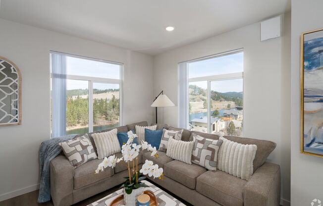 1 bed, 1 bath, 677 sqft, $1,400