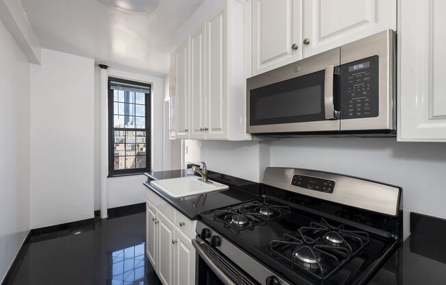 1 bed, 1 bath, 550 sqft, $4,595, Unit 17C