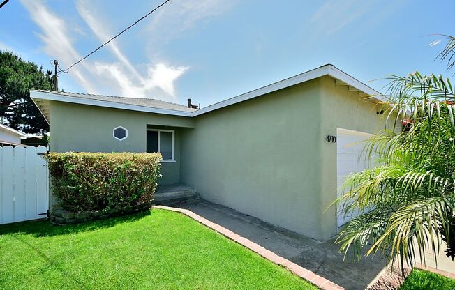 Updated 3 Bed Home w/2 Car Garage