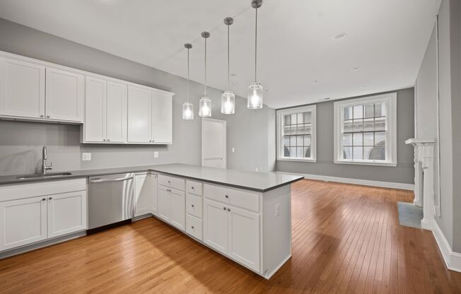 6 S Calvert Street