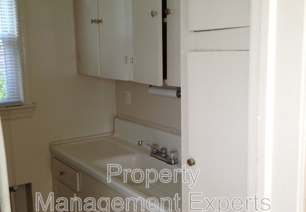 1101 N KENILWORTH ST