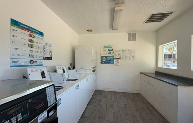 1 bed, 1 bath, 700 sqft, $1,000, Unit CASA-225