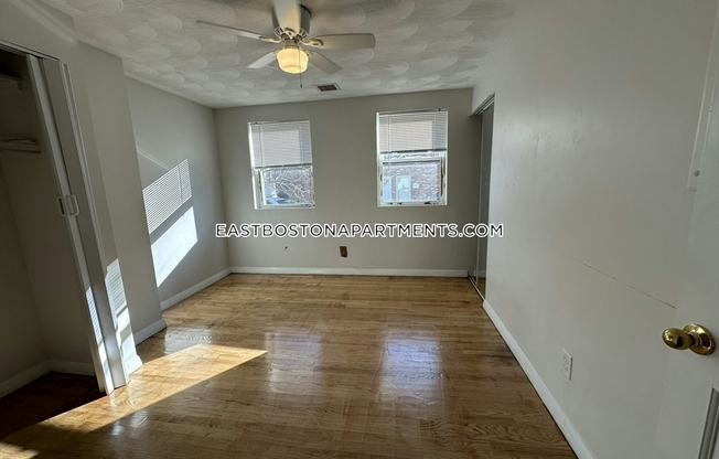 16 5 BREMEN ST