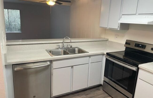 1 bed, 1 bath, 800 sqft, $1,900, Unit PEP146