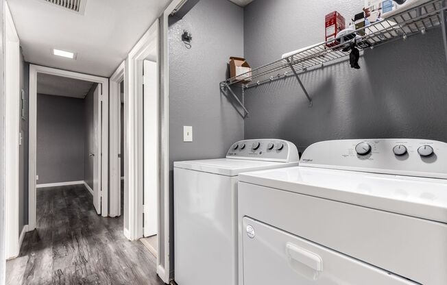 3 beds, 2 baths, $1,450, Unit Unit 184