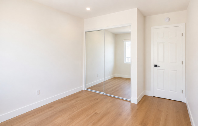 2 beds, 2 baths, 900 sqft, $2,300, Unit 9658-08