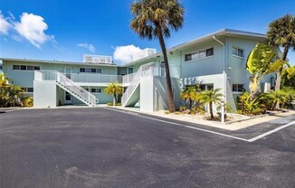 2566 GARY CIR