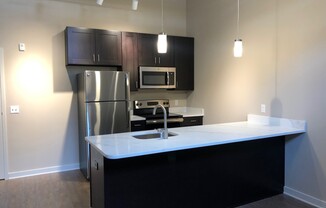 1 bed, 1 bath, 553 sqft, $1,425, Unit 107