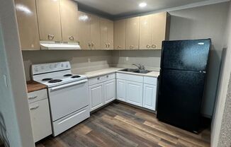 2 beds, 1 bath, $1,200