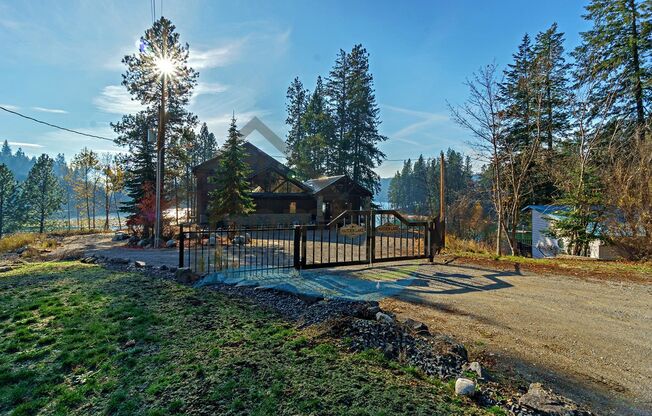 Stunning Luxury Hayden Lake Lodge with 5 Bedrooms and 4 Bathrooms and a Private Dock on Hayden Lake!