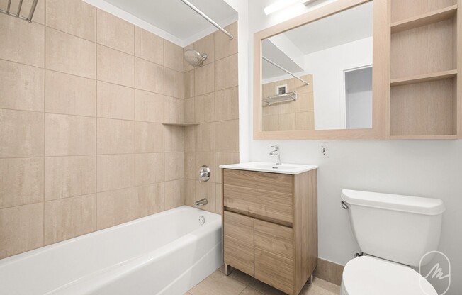 1 bed, 1 bath, $5,200, Unit 19G