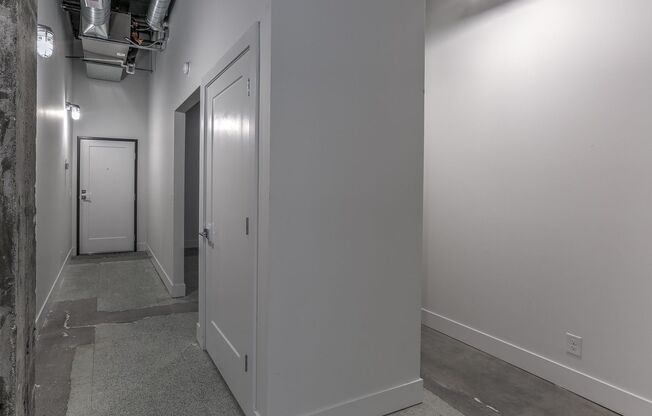 1 bed, 1 bath, 1,047 sqft, $1,550, Unit A313