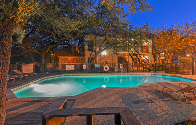 Cricket Hollow Apartments