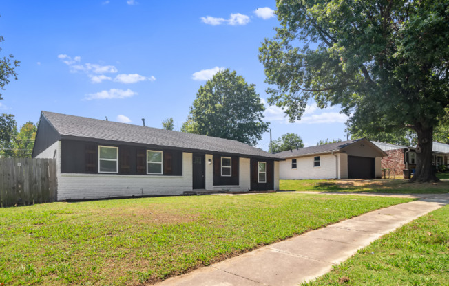 18546 E 1 ST