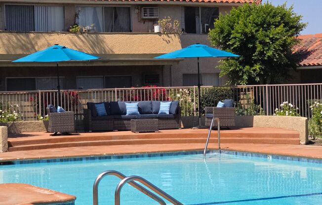 1 bed, 1 bath, 713 sqft, $2,075, Unit B064