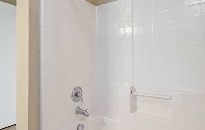 1 bed, 1 bath, 979 sqft, $2,495, Unit A213