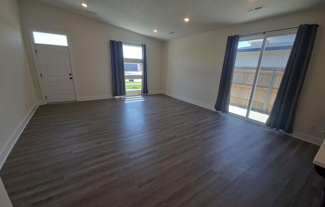 3-bed, 2 bath Single Family Home for Rent!