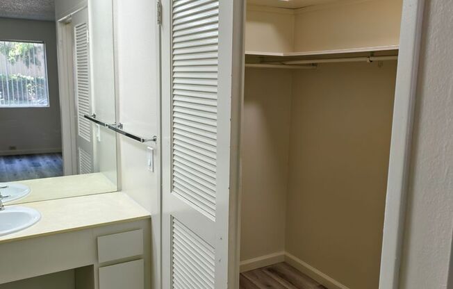 3 beds, 2 baths, 1,304 sqft, $2,350, Unit 140112