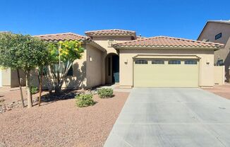 5 beds, 3 baths, $2,700