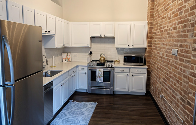 1 bed, 1 bath, 785 sqft, $1,375, Unit 104